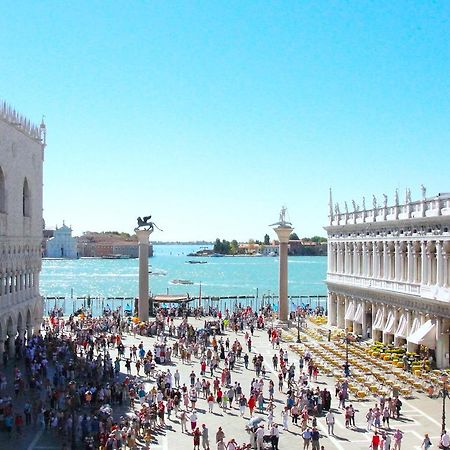 Casa Calle Frezzeria Apartment Venice Exterior photo